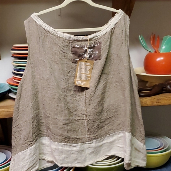 "2"💥SOLD OUT💥Magnolia Pearl raw linen tank top - Picture 8 of 8